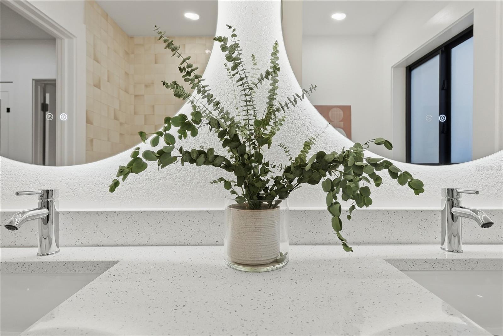 Listing photo id 55 for 2846 Pinellas Point Drive S