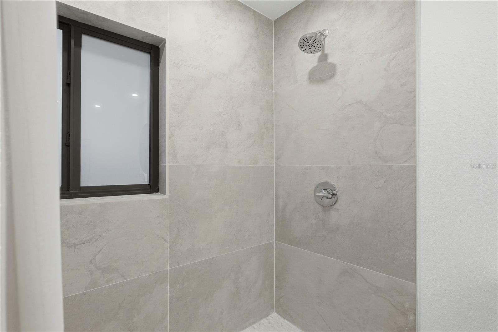 Listing photo id 56 for 2846 Pinellas Point Drive S