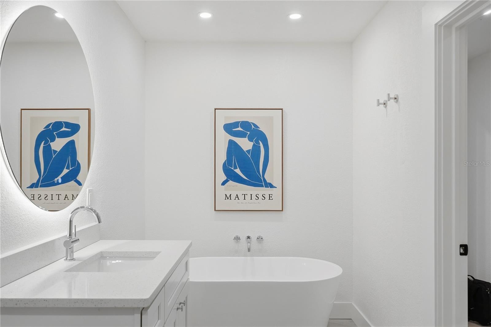 Listing photo id 57 for 2846 Pinellas Point Drive S