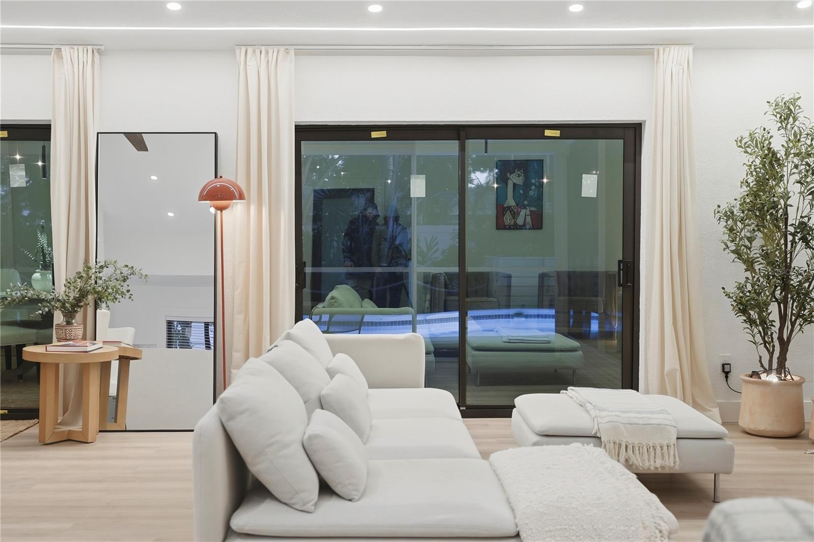 Listing photo id 59 for 2846 Pinellas Point Drive S