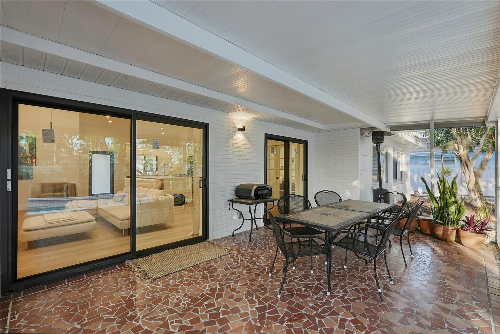 Listing photo id 67 for 2846 Pinellas Point Drive S