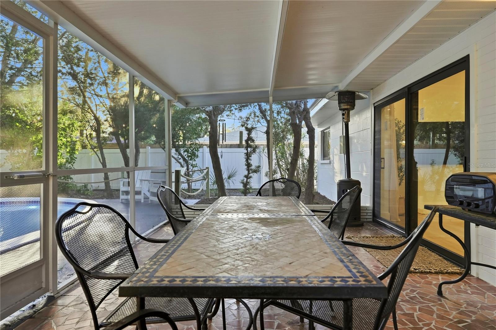 Listing photo id 69 for 2846 Pinellas Point Drive S