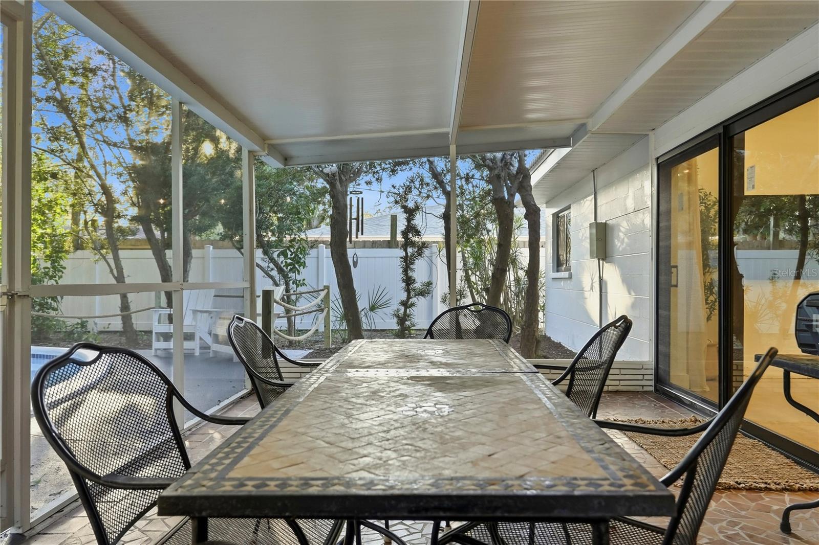 Listing photo id 78 for 2846 Pinellas Point Drive S