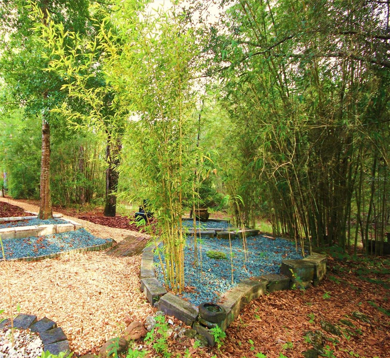 Image 18 of 61 For 14 Carnation Court