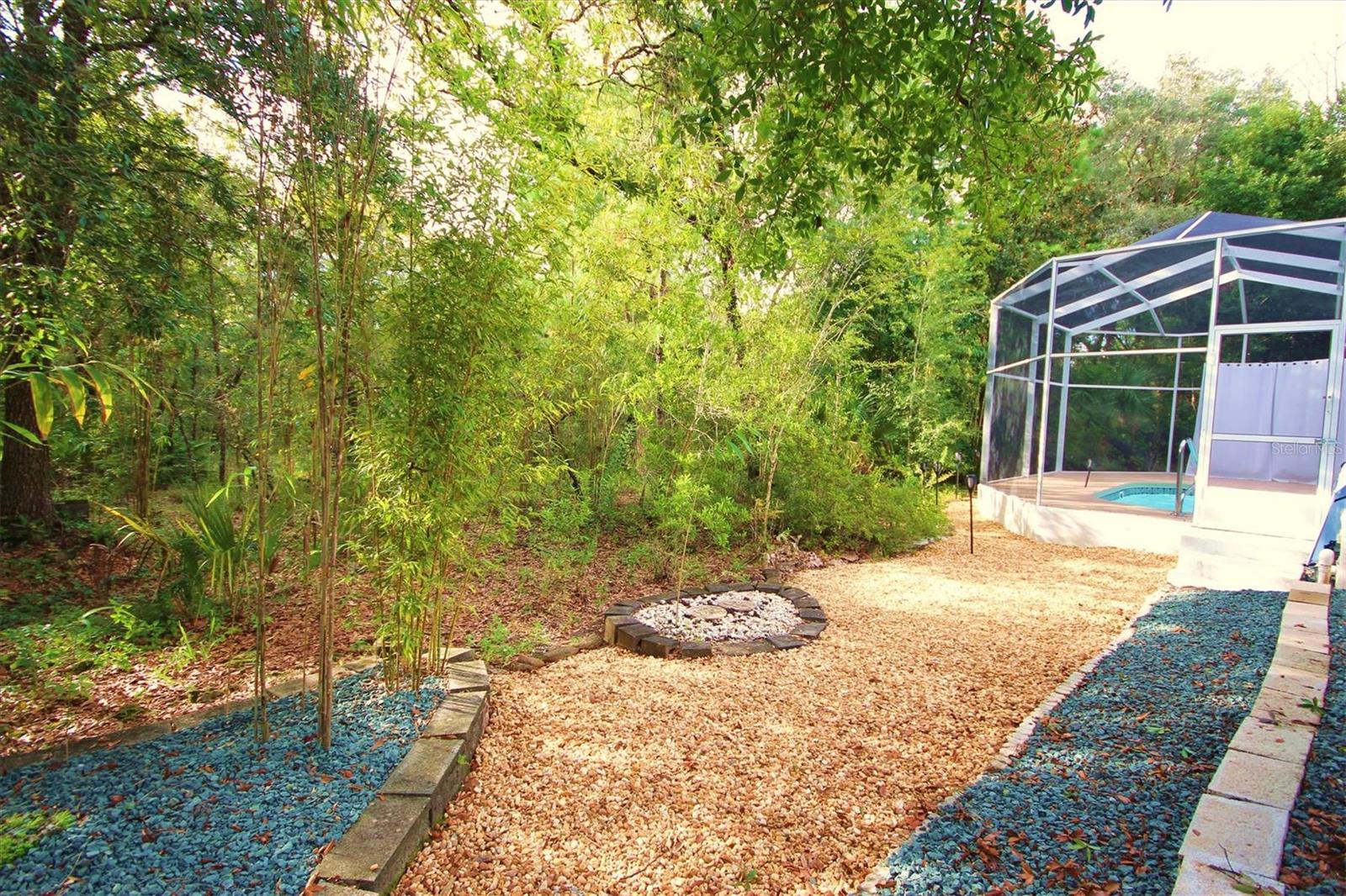 Image 26 of 61 For 14 Carnation Court