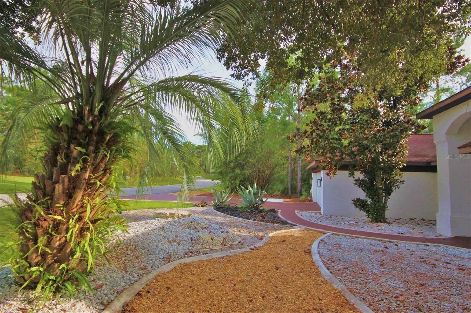 Image 48 of 61 For 14 Carnation Court