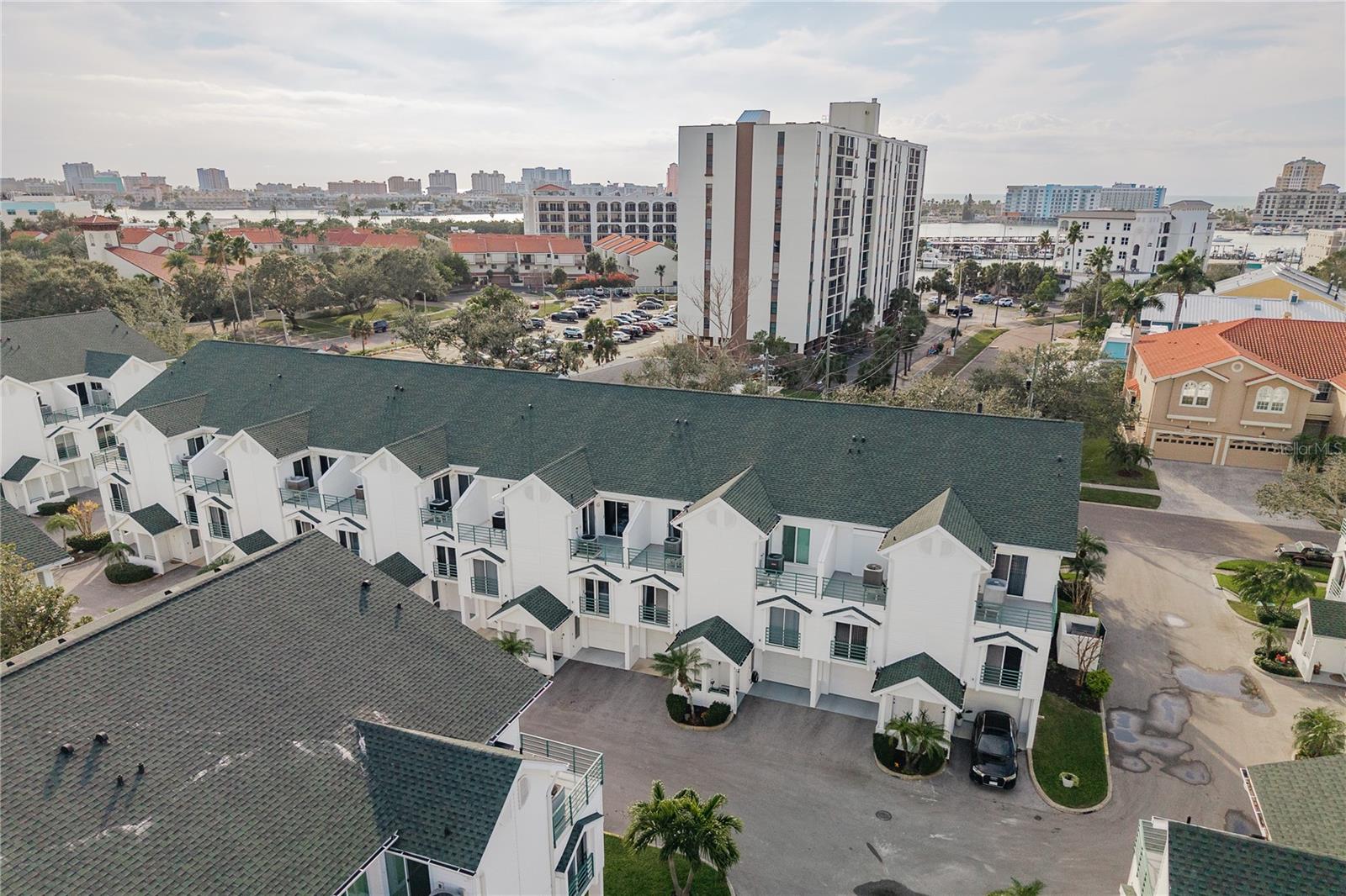 Image 44 of 56 For 320 Island Way 209