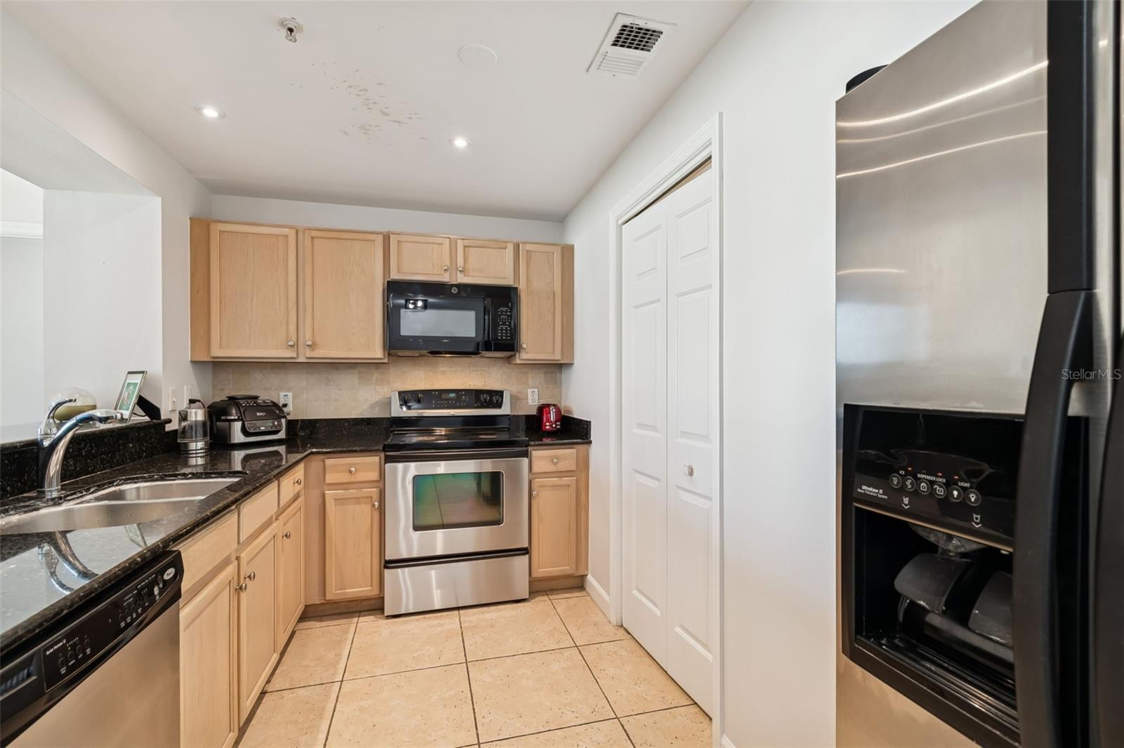 Image 16 of 69 For 345 Bayshore Boulevard 906