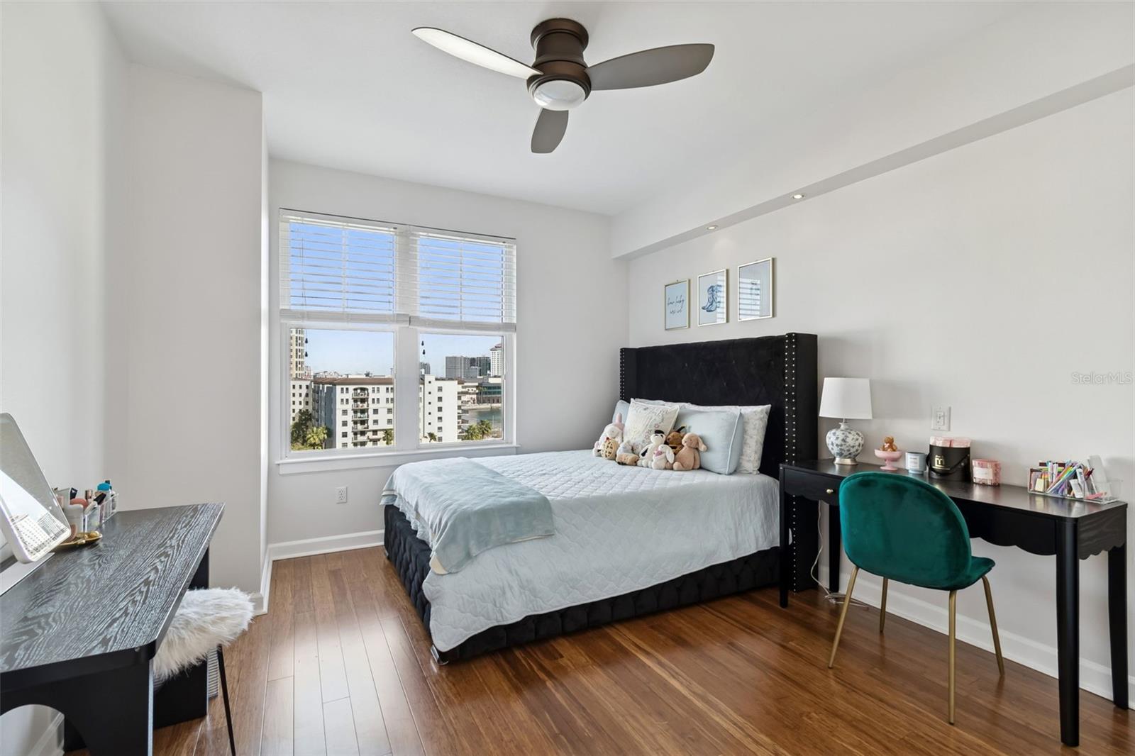 Image 20 of 69 For 345 Bayshore Boulevard 906