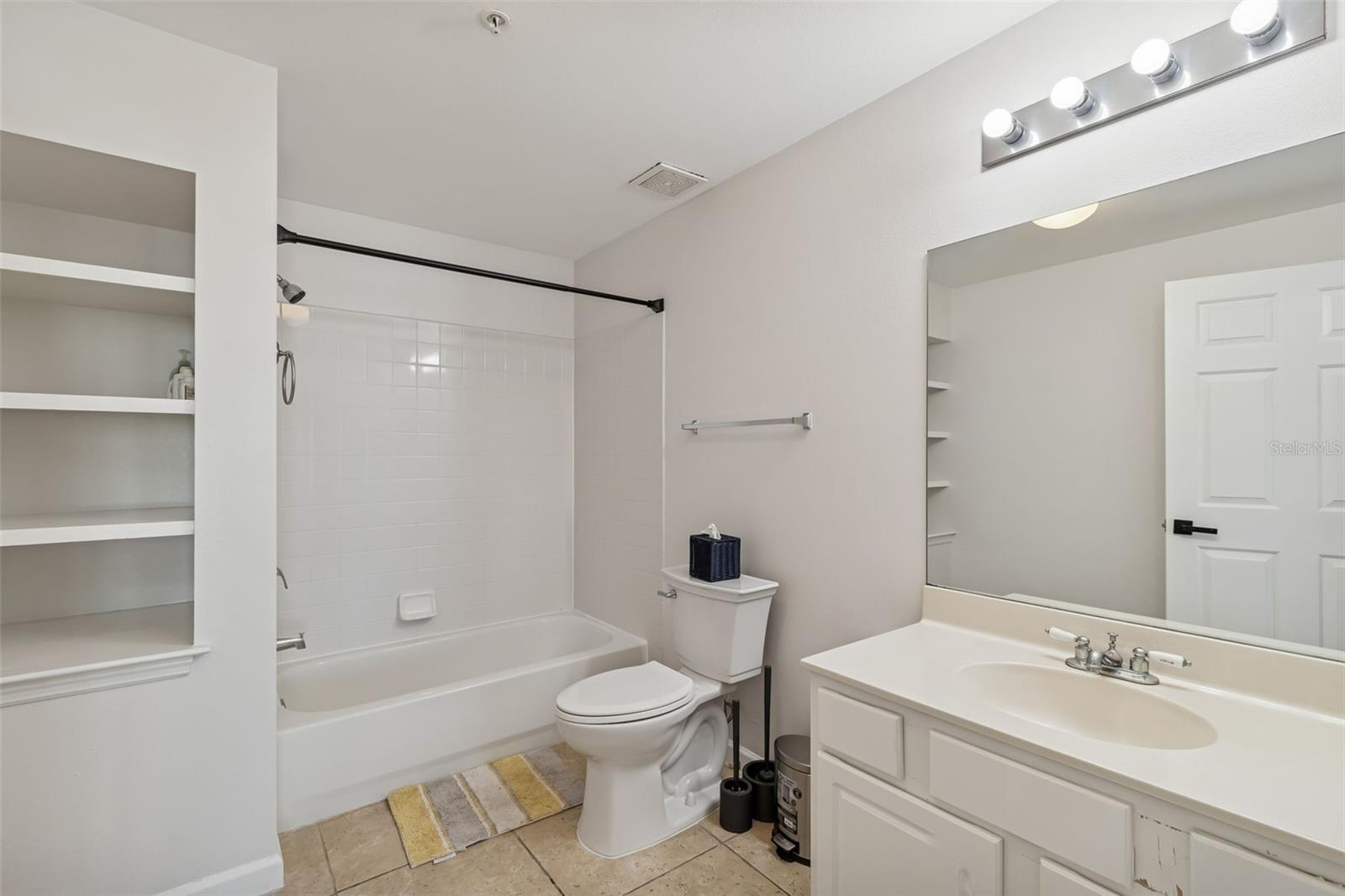 Image 32 of 69 For 345 Bayshore Boulevard 906