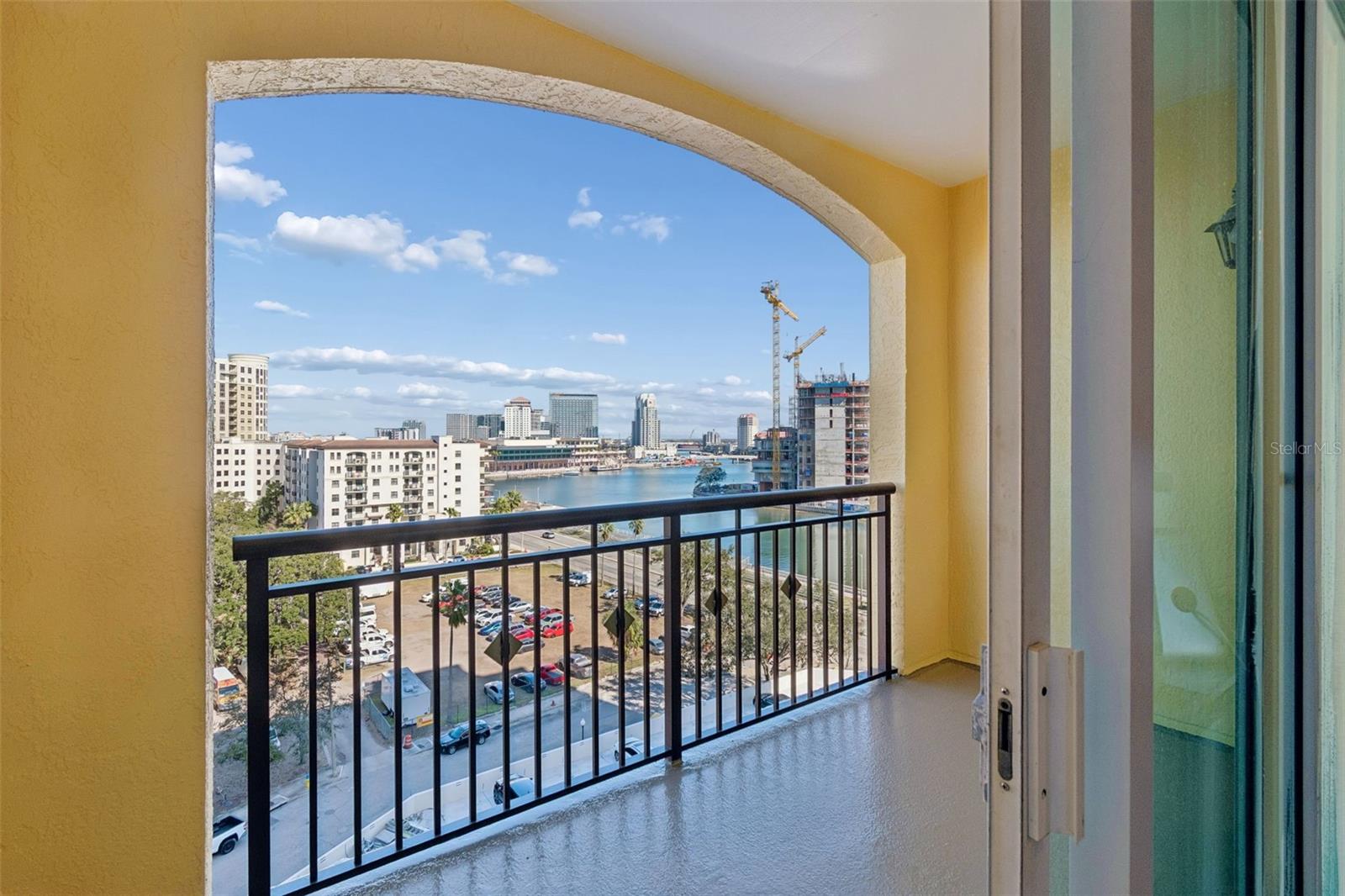 Image 36 of 69 For 345 Bayshore Boulevard 906