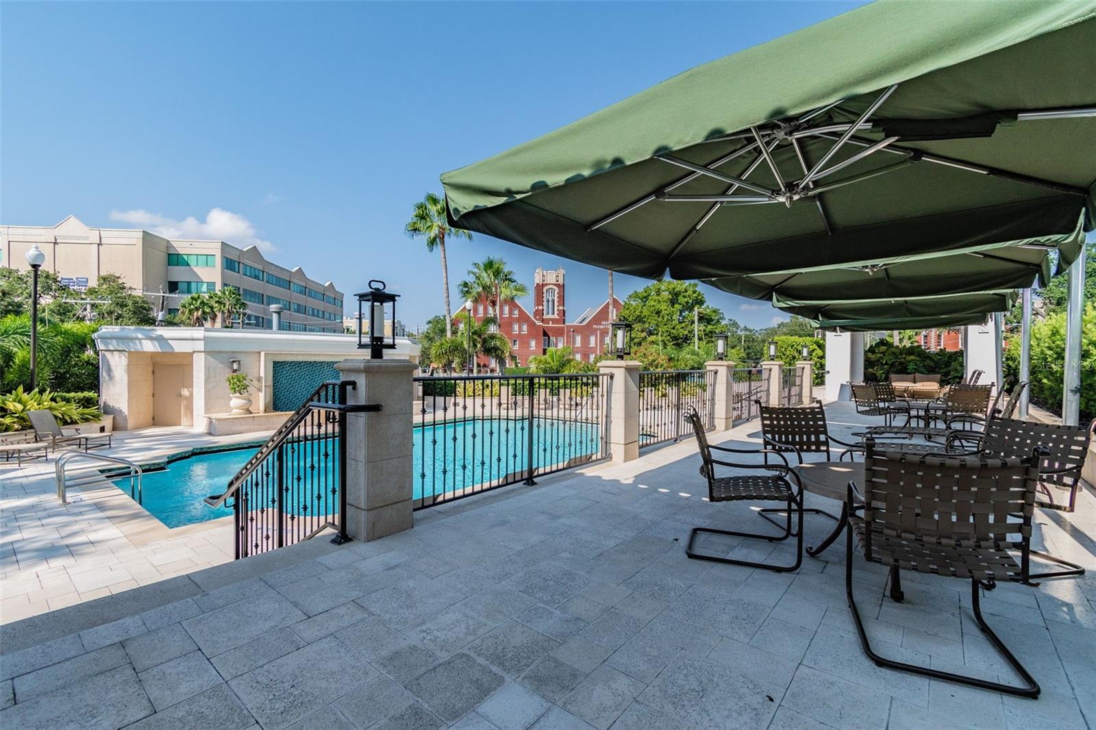 Image 48 of 69 For 345 Bayshore Boulevard 906