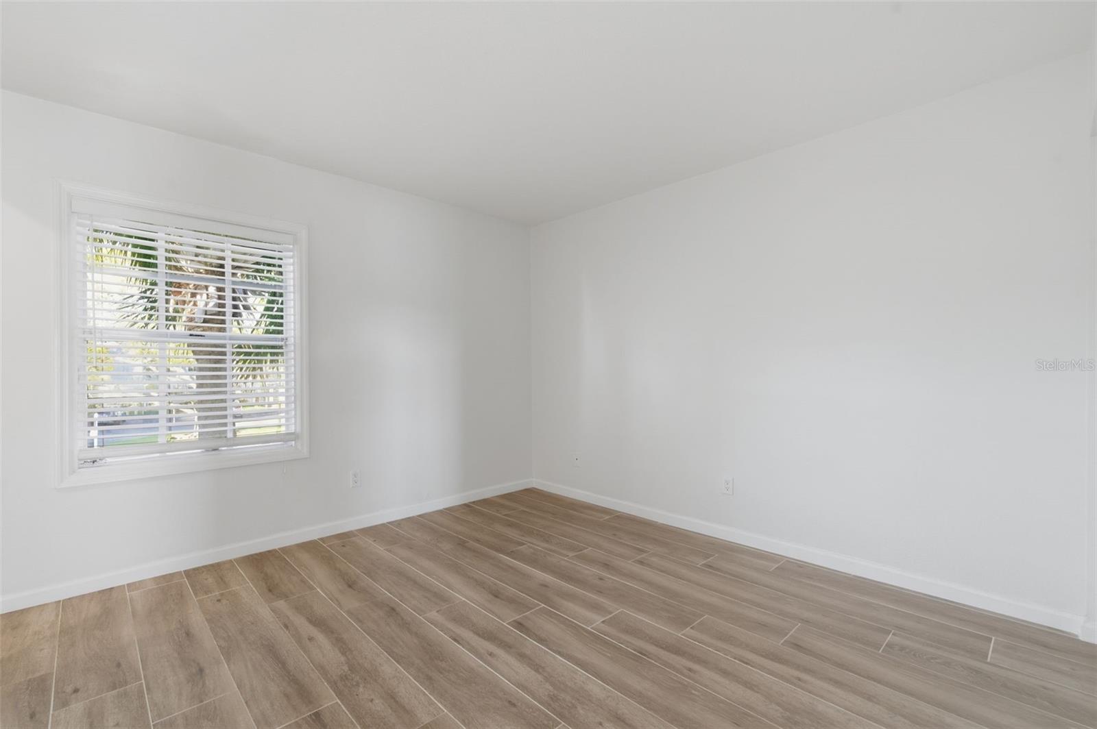 Image 15 of 43 For 5011 Starfish Drive Se D