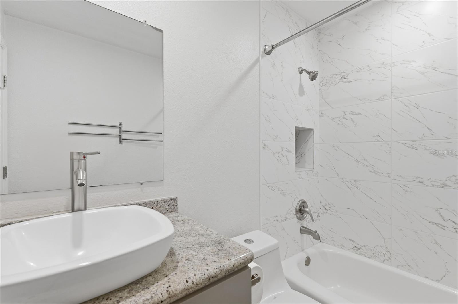 Image 21 of 43 For 5011 Starfish Drive Se D