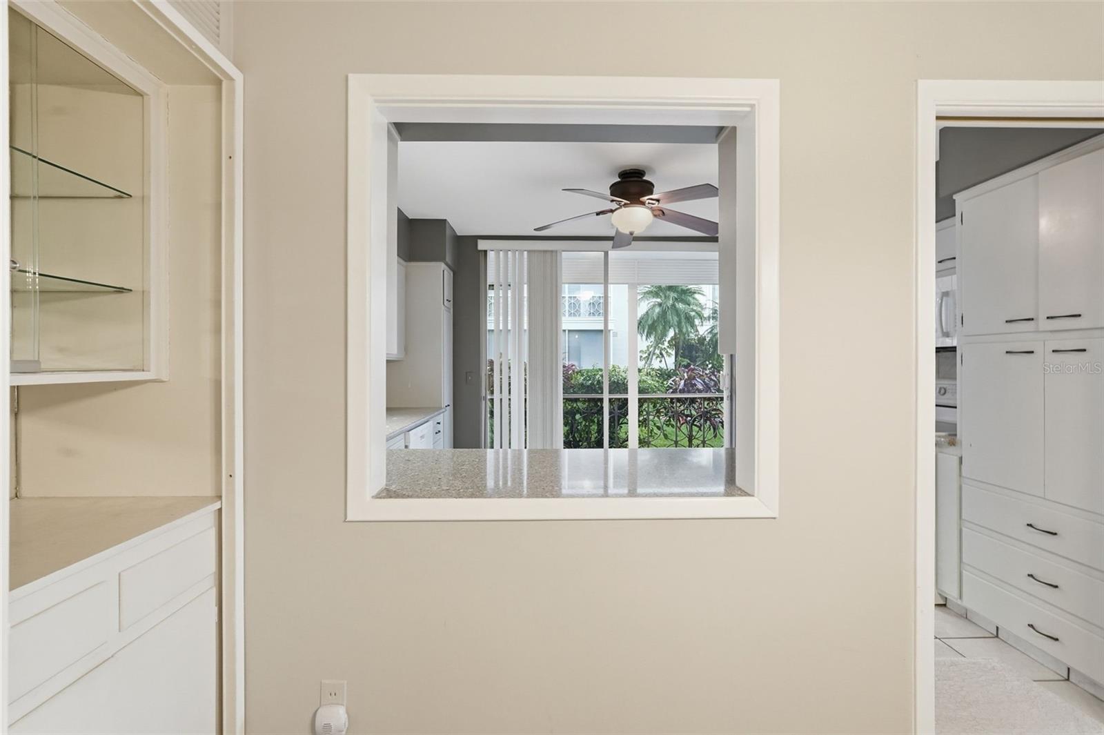 Image 15 of 37 For 1000 Shore Drive Ne 2