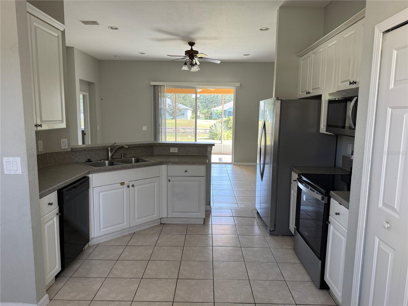 Image 3 of 13 For 11027 Holly Cone Drive