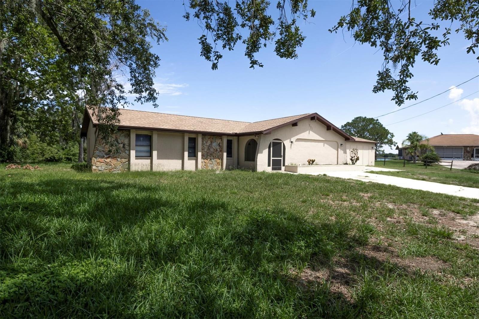 Image 2 of 51 For 271 Eastpoint Court