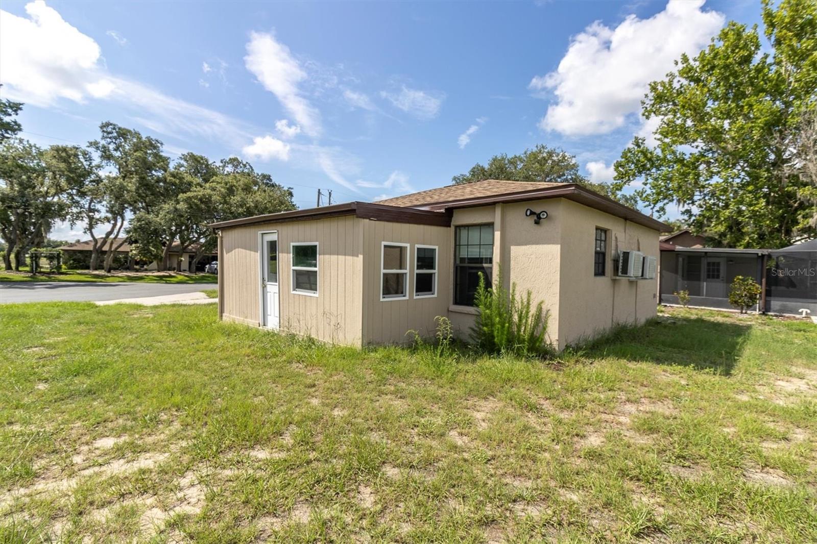 Image 50 of 51 For 271 Eastpoint Court