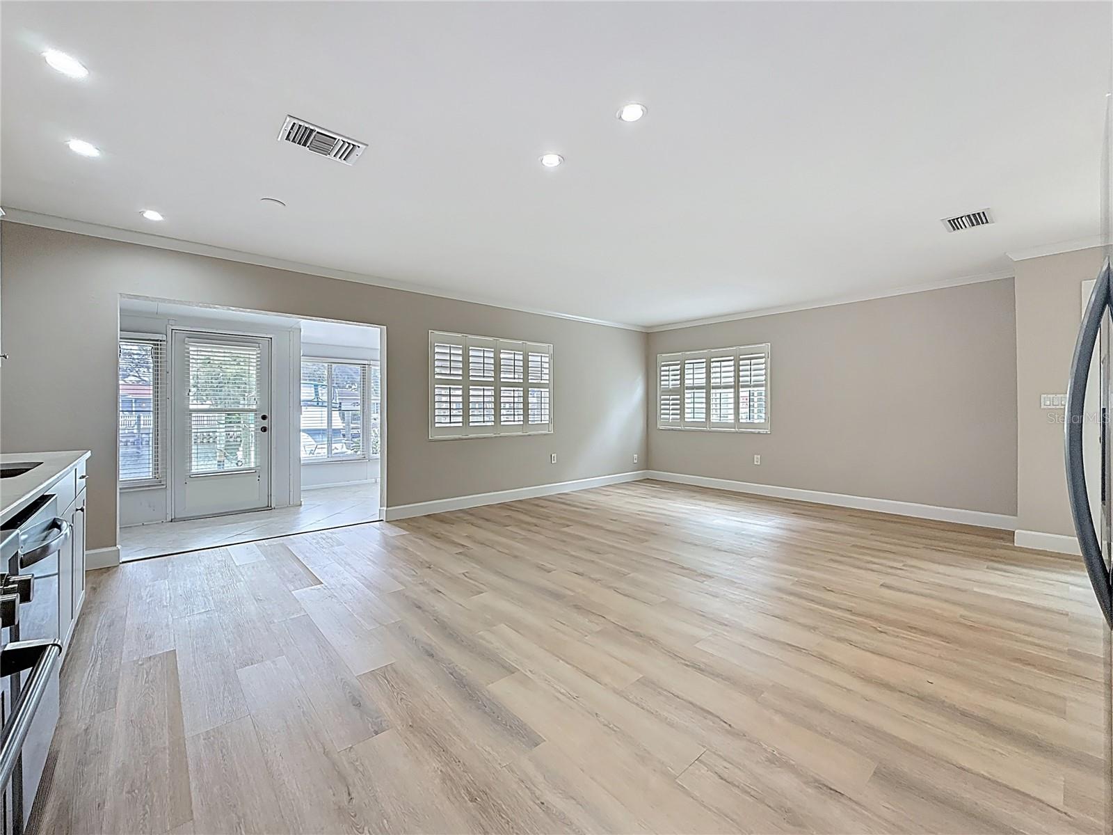 Image 13 of 46 For 6747 Cape Hatteras Way Ne 4