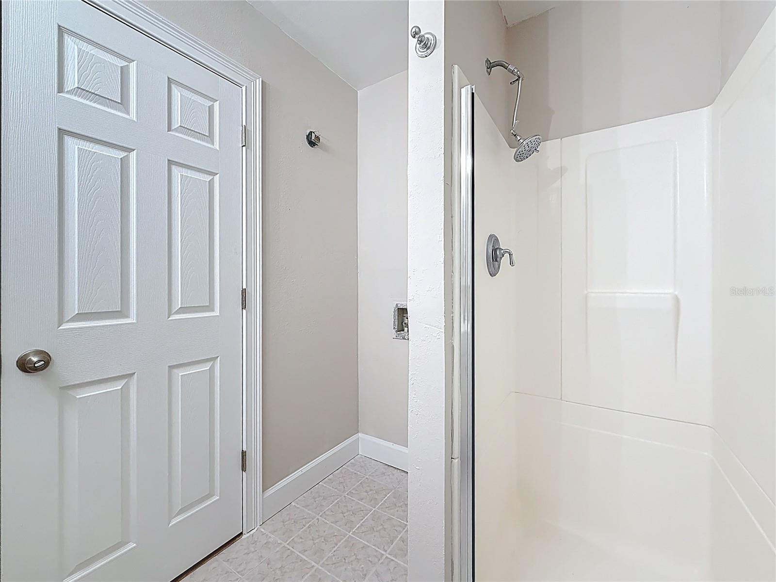 Image 29 of 46 For 6747 Cape Hatteras Way Ne 4