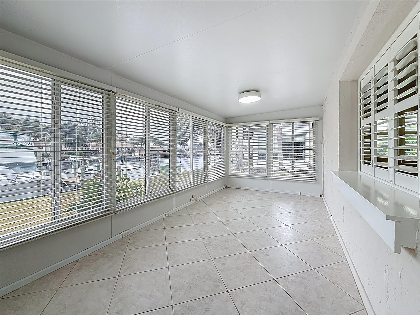 Image 31 of 46 For 6747 Cape Hatteras Way Ne 4