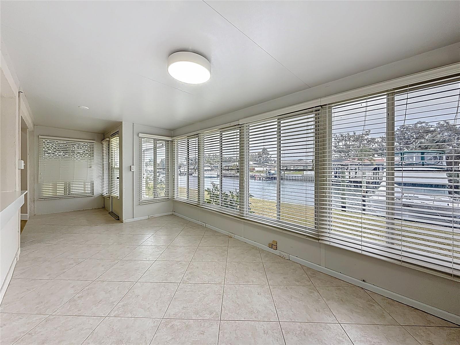 Image 34 of 46 For 6747 Cape Hatteras Way Ne 4