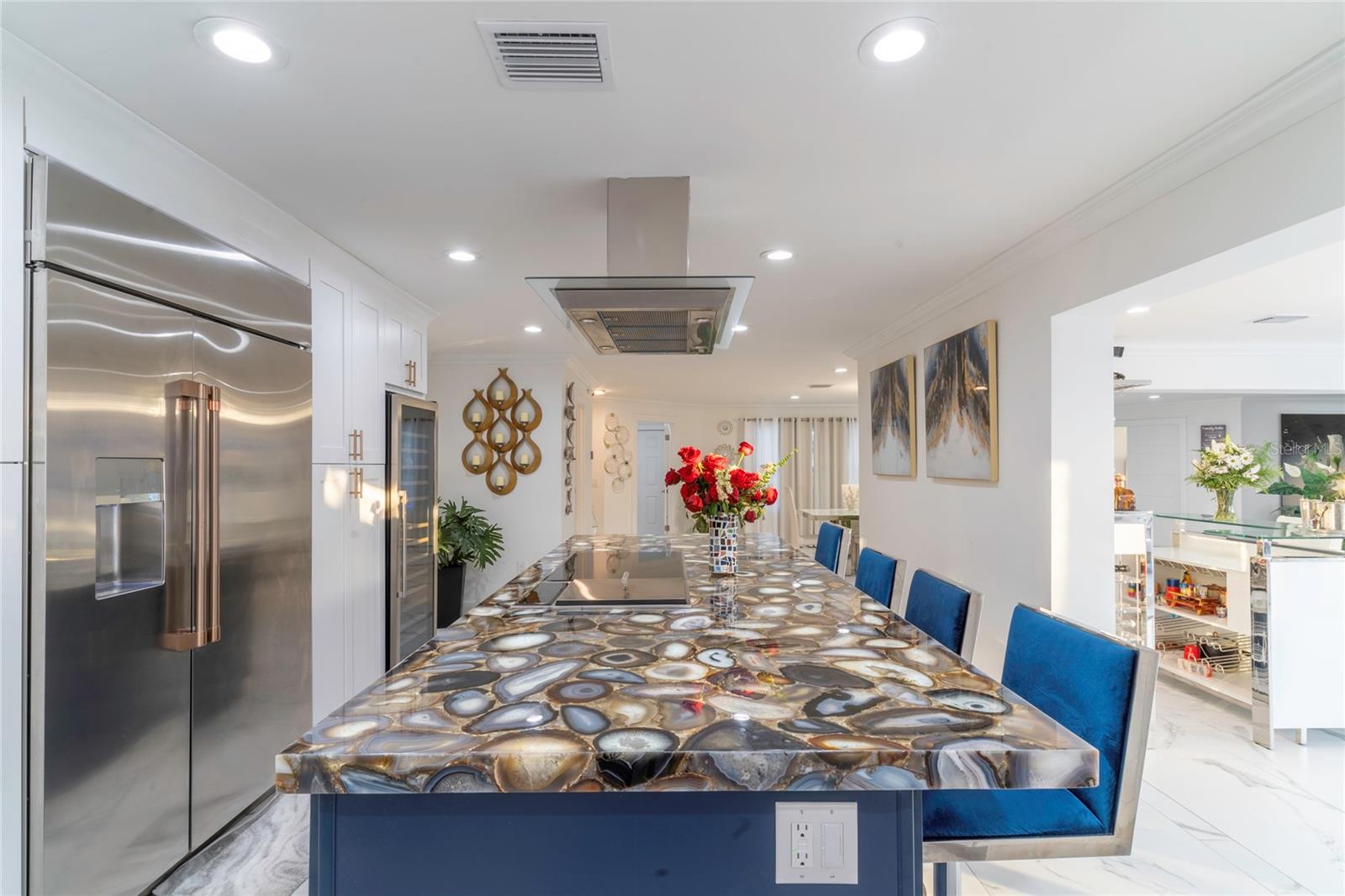 Image 11 of 24 For 320 Harbor Passage