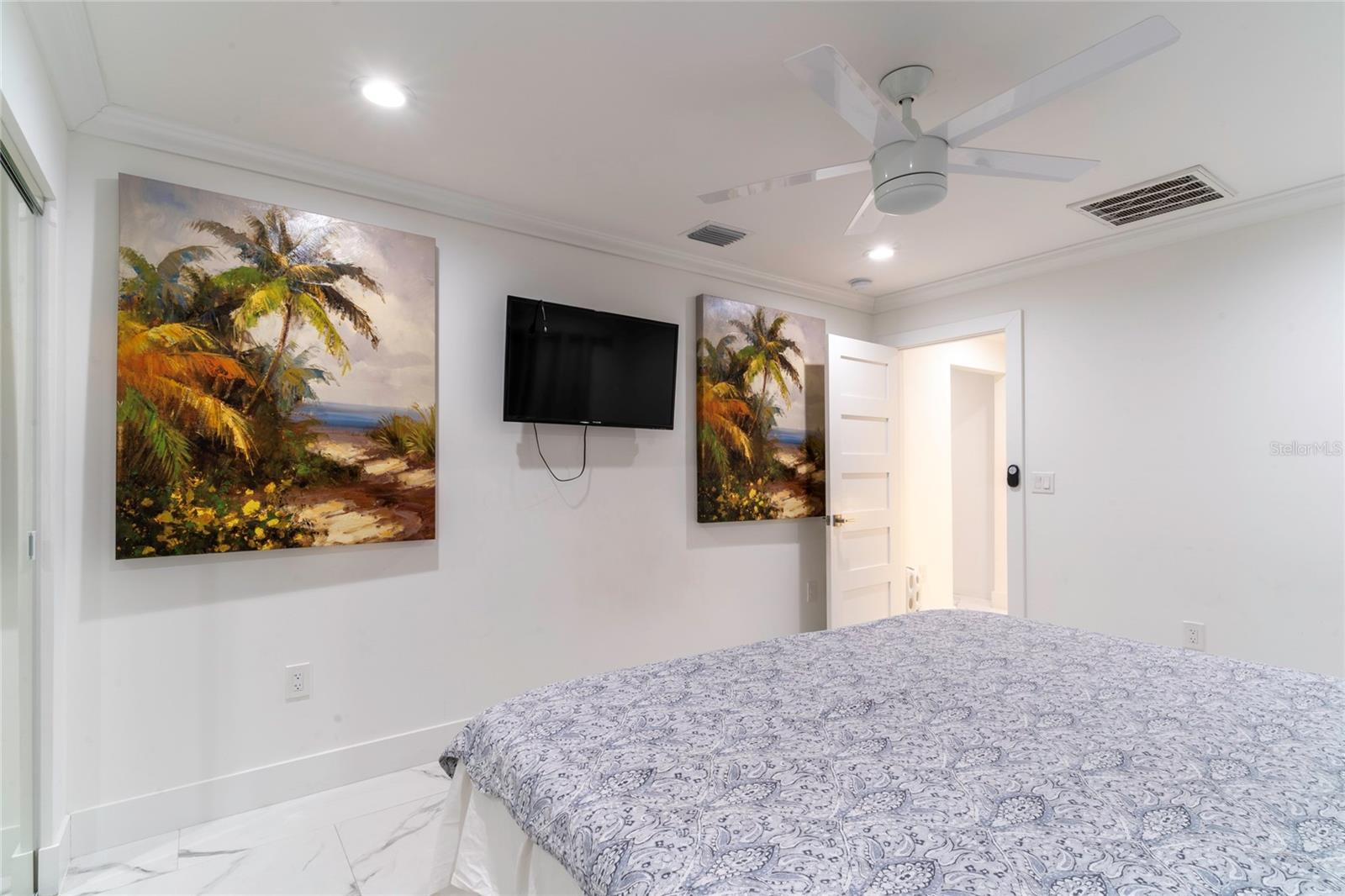 Image 16 of 24 For 320 Harbor Passage