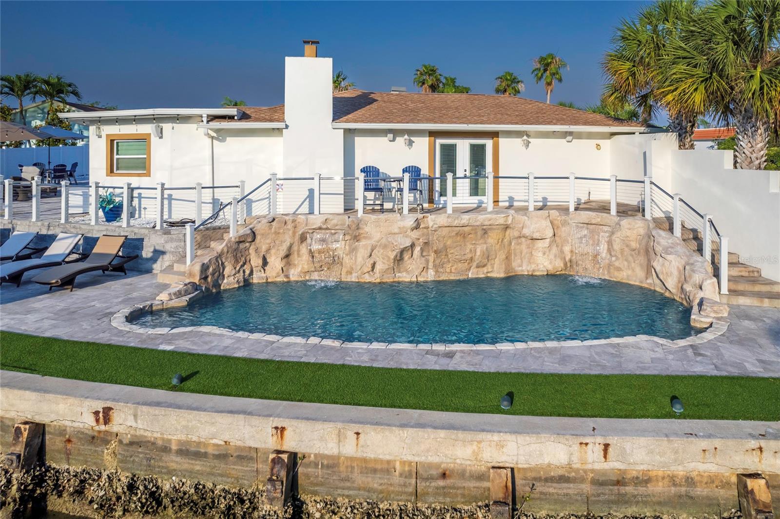 Image 22 of 24 For 320 Harbor Passage