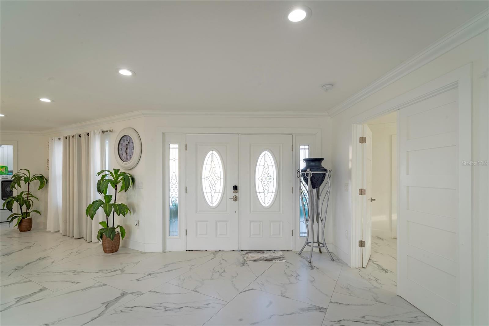 Image 7 of 24 For 320 Harbor Passage