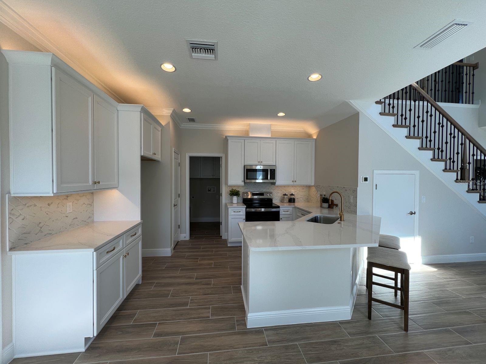 Image 6 of 26 For 7709 93rd Street N