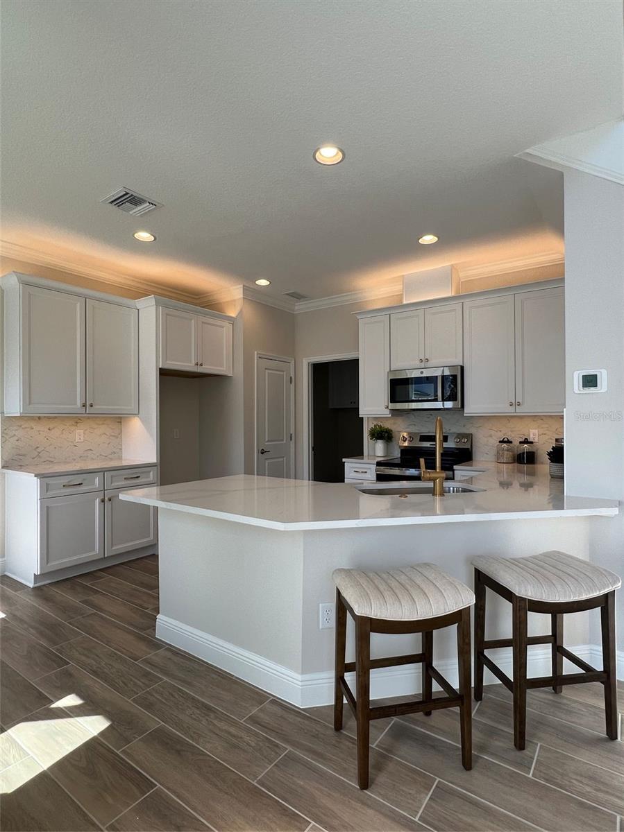 Image 9 of 26 For 7709 93rd Street N