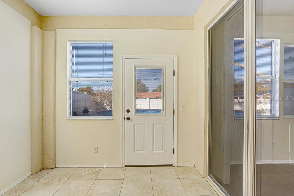 Image 23 of 34 For 8924 Metheny Circle