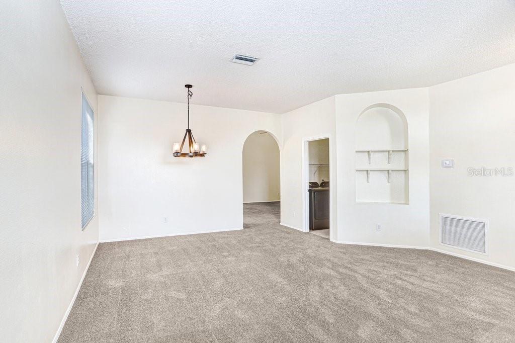 Image 4 of 34 For 8924 Metheny Circle