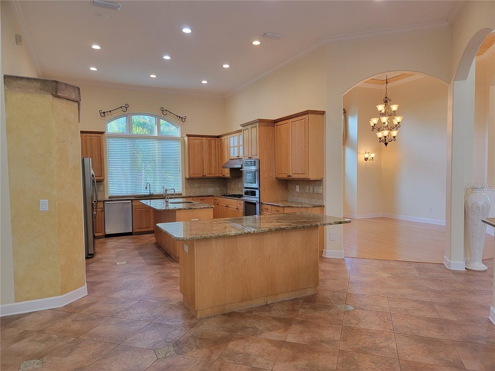 Image 19 of 68 For 10209 Thurston Groves Boulevard