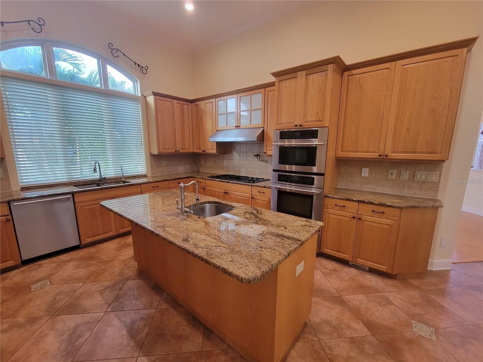 Image 21 of 68 For 10209 Thurston Groves Boulevard