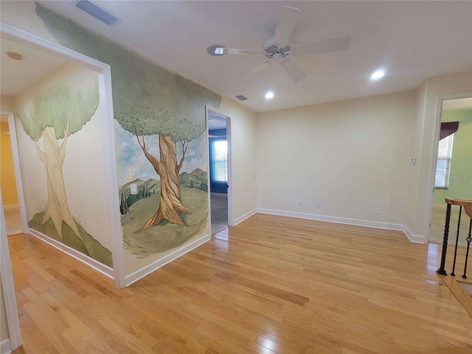 Image 27 of 68 For 10209 Thurston Groves Boulevard