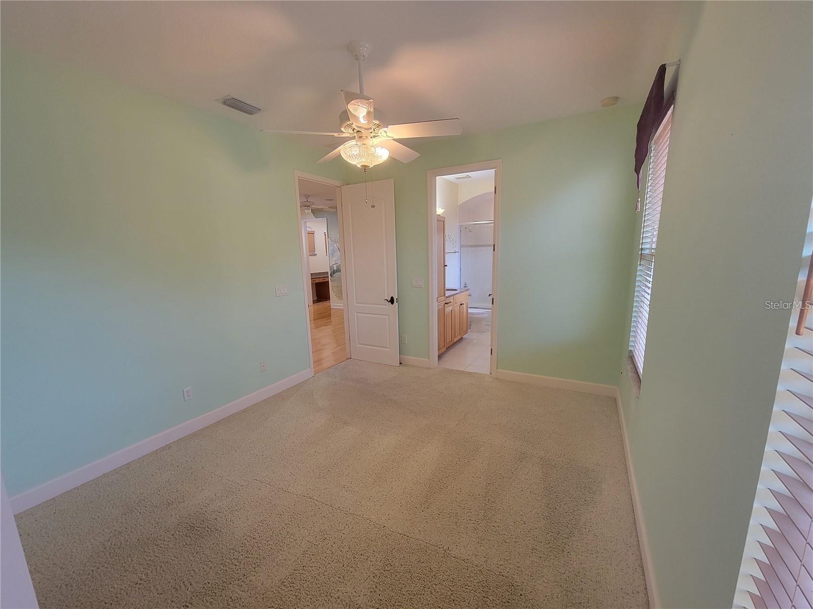 Image 28 of 68 For 10209 Thurston Groves Boulevard