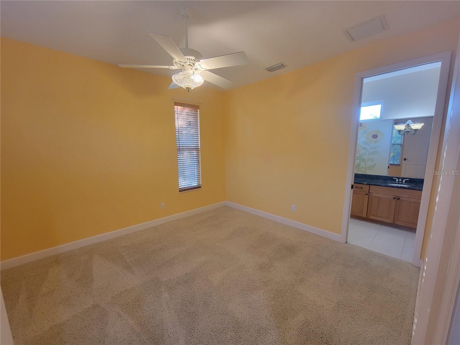 Image 34 of 68 For 10209 Thurston Groves Boulevard