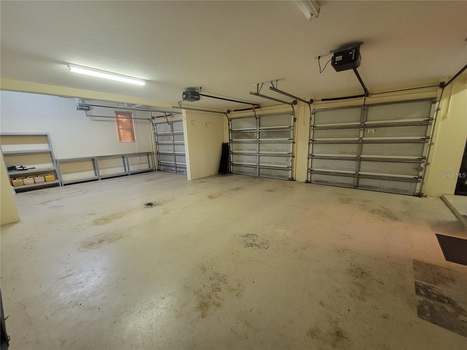 Image 44 of 68 For 10209 Thurston Groves Boulevard