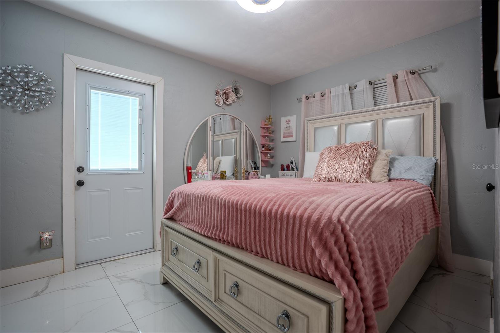 Image 9 of 10 For 6480 34th Terrace N