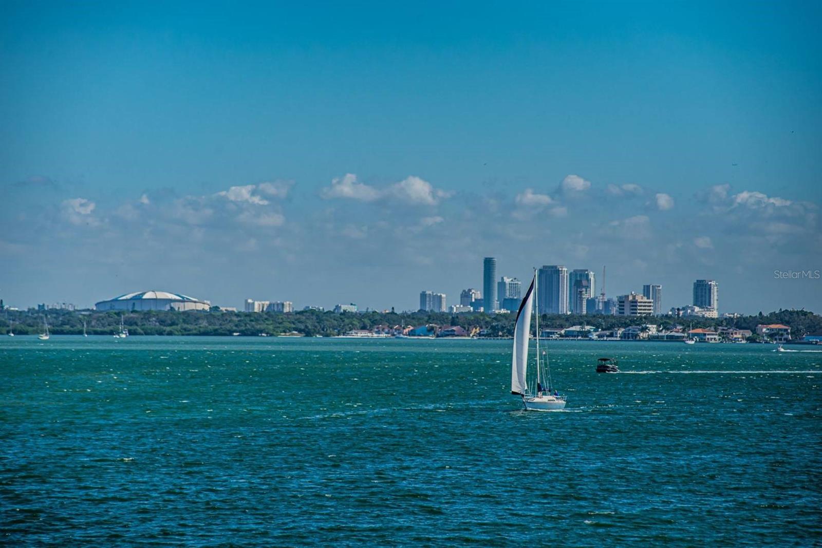 Image 16 of 19 For 6265 Sun Boulevard 309