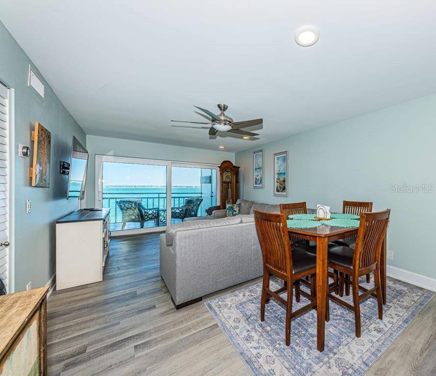 Image 6 of 19 For 6265 Sun Boulevard 309