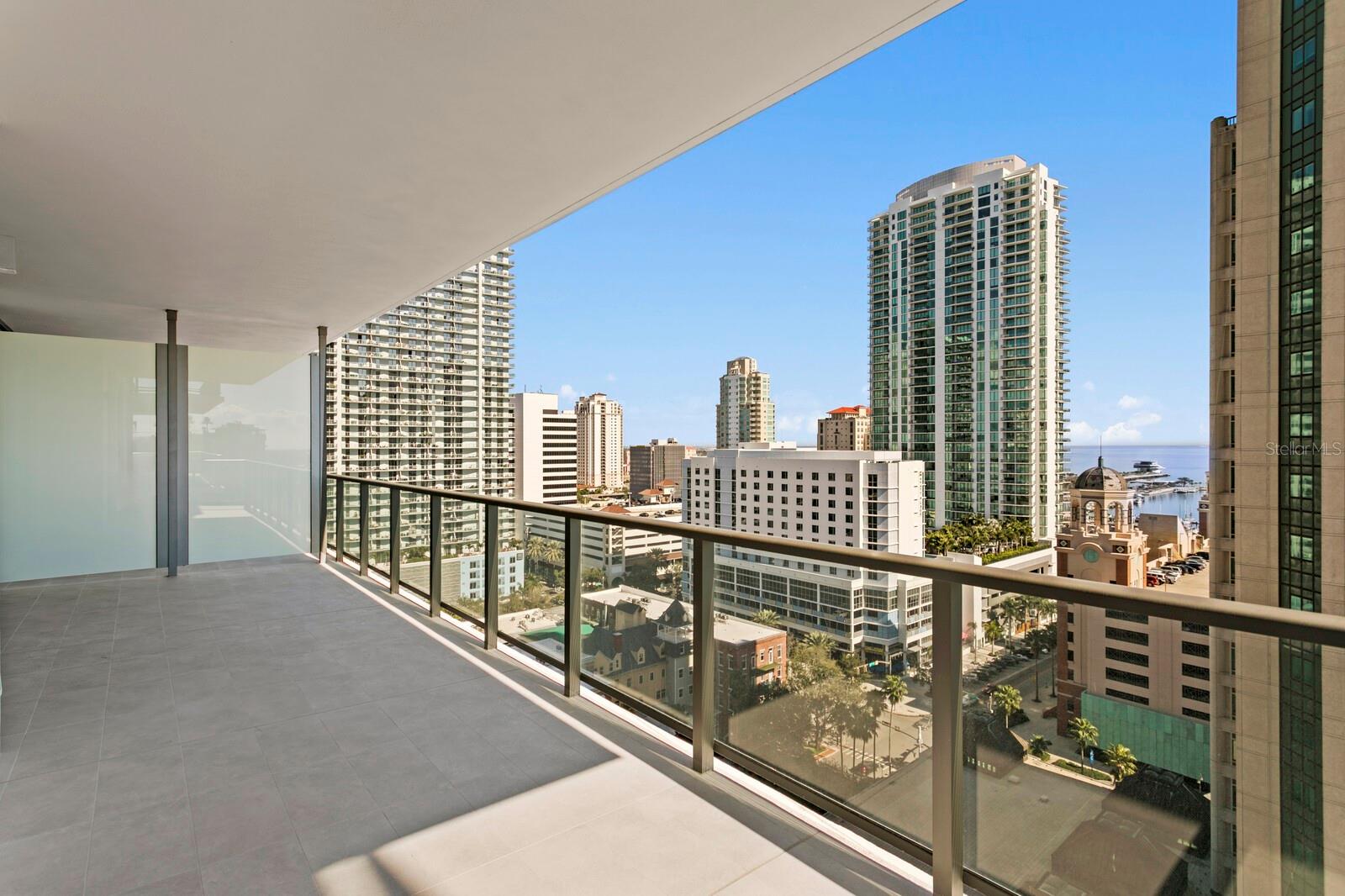 Image 10 of 65 For 275 1st Avenue S 1604