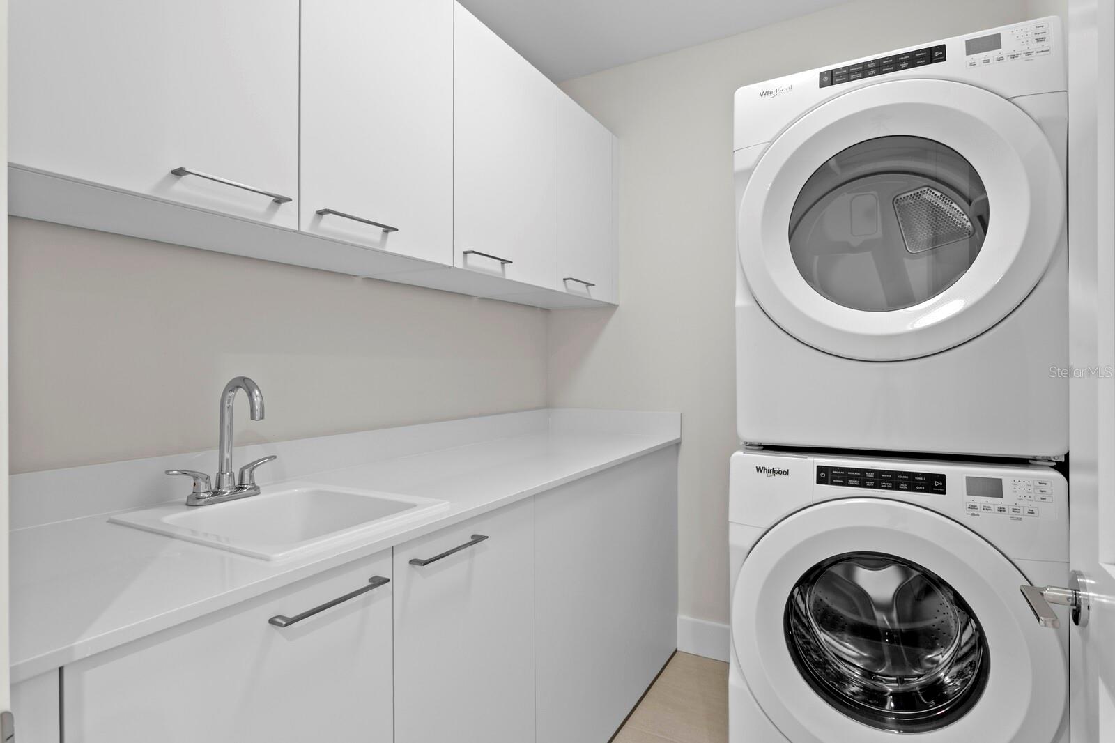 Image 38 of 65 For 275 1st Avenue S 1604