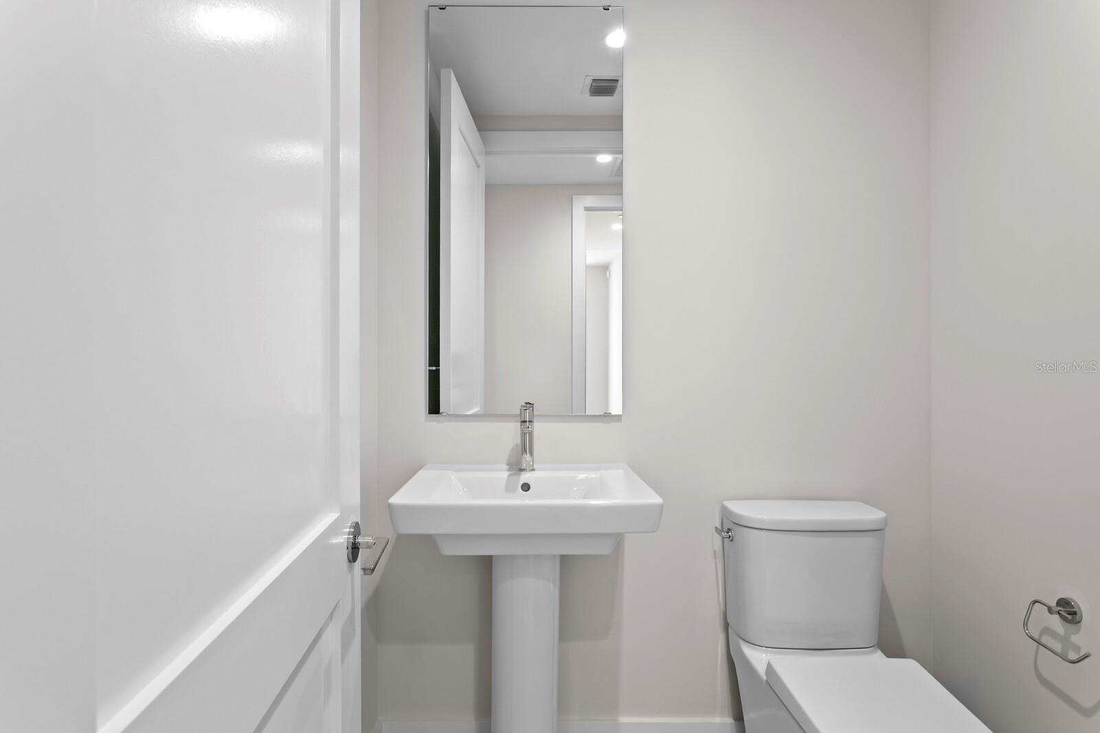 Image 50 of 65 For 275 1st Avenue S 1604