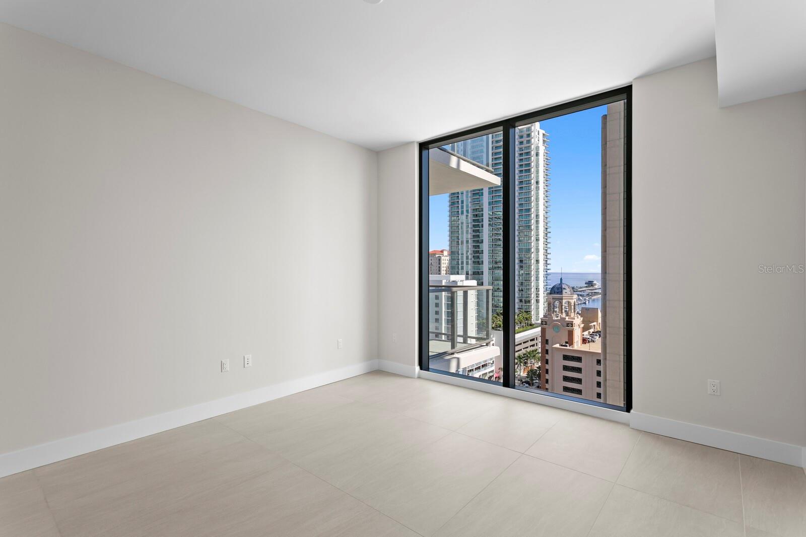 Image 51 of 65 For 275 1st Avenue S 1604