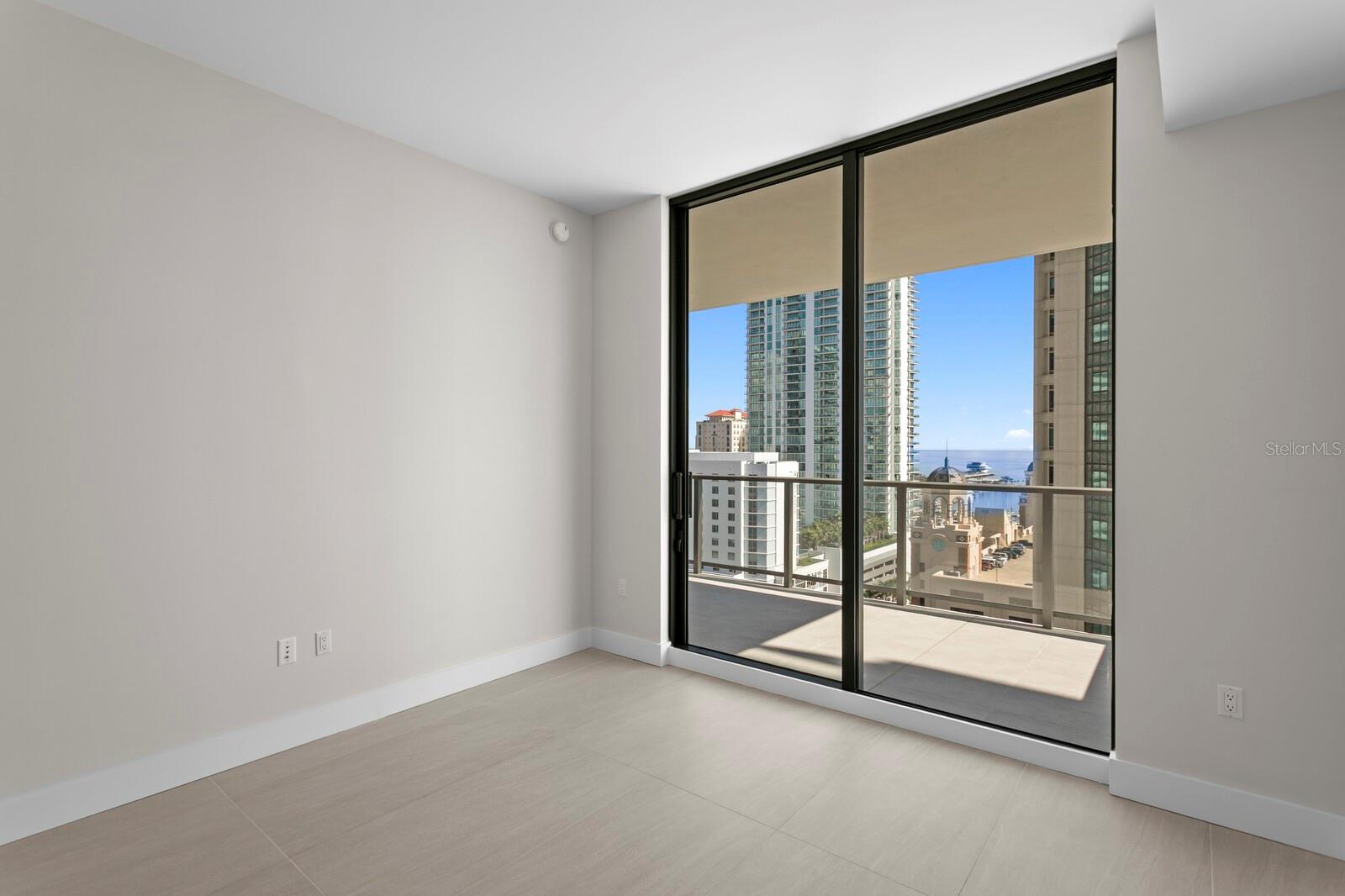 Image 55 of 65 For 275 1st Avenue S 1604