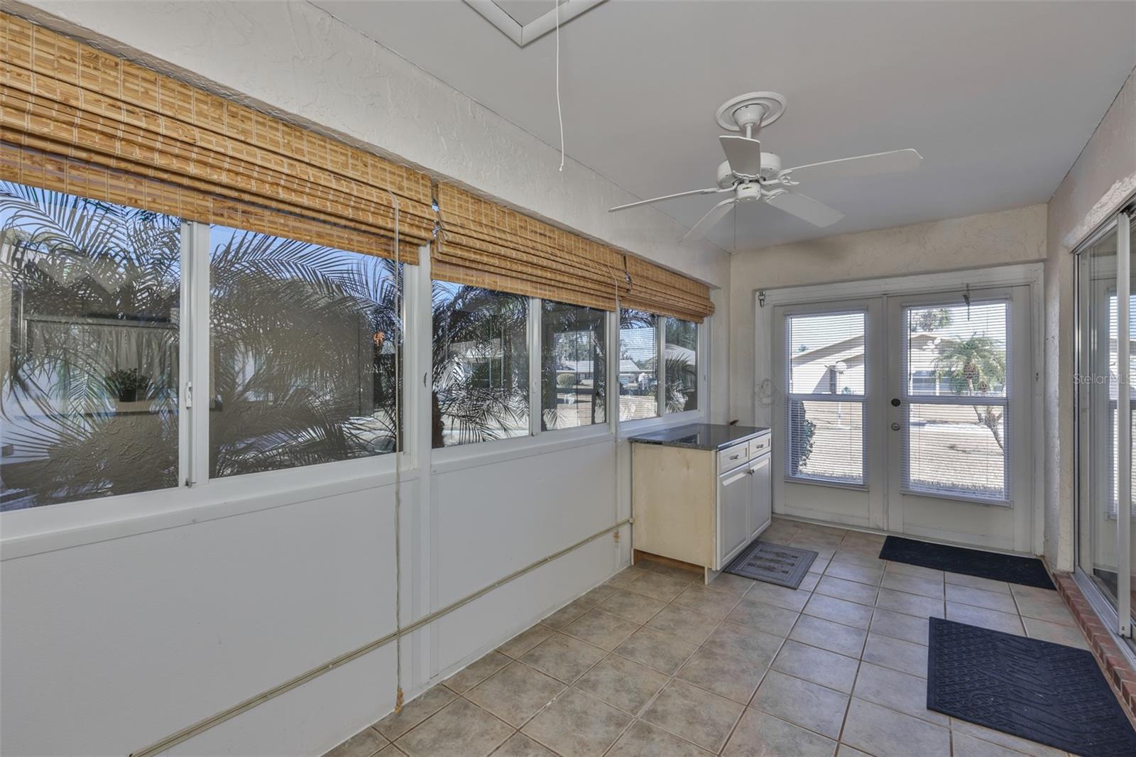 Image 26 of 67 For 1906 Canterbury Lane 16