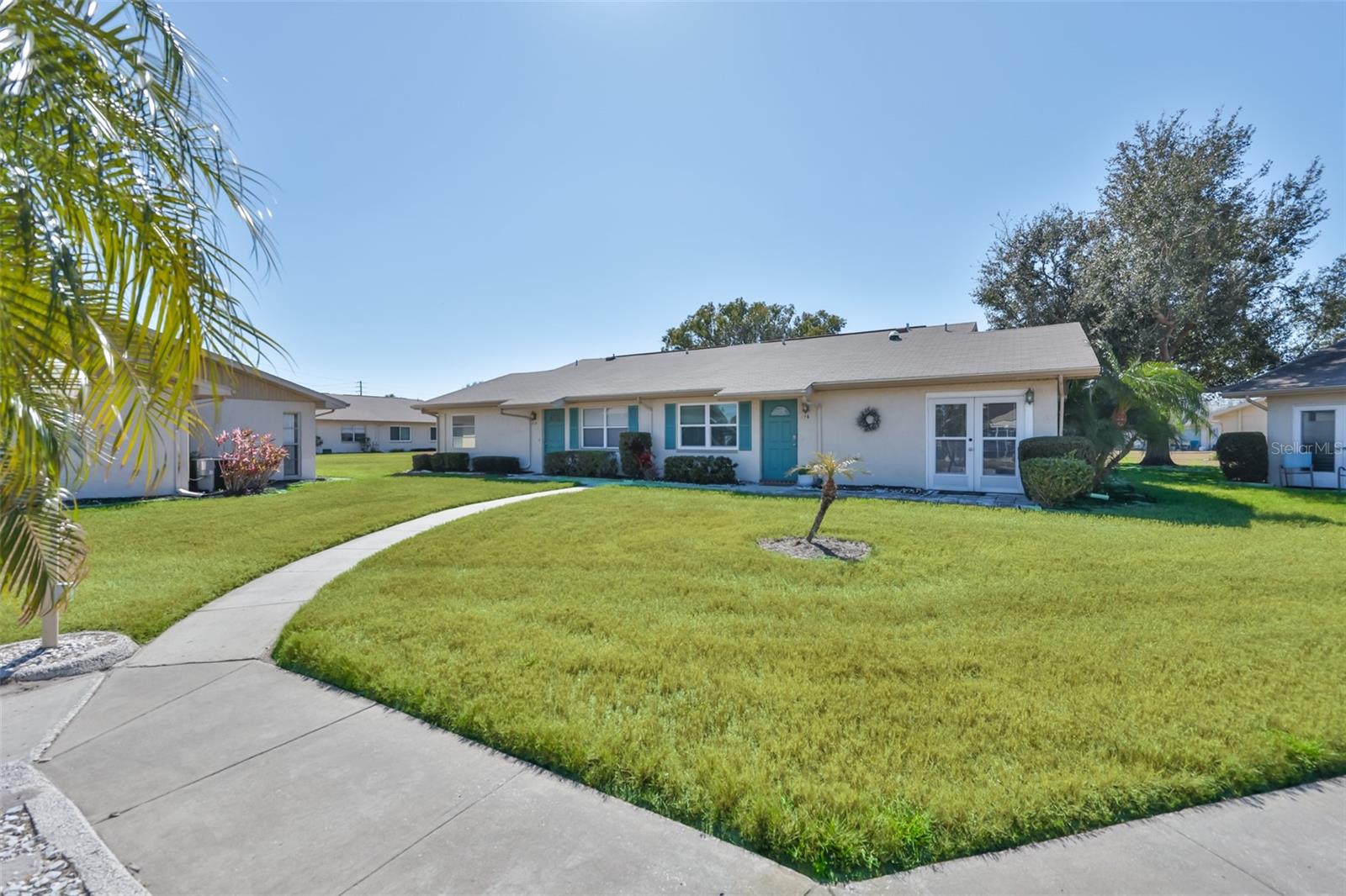 Image 4 of 67 For 1906 Canterbury Lane 16